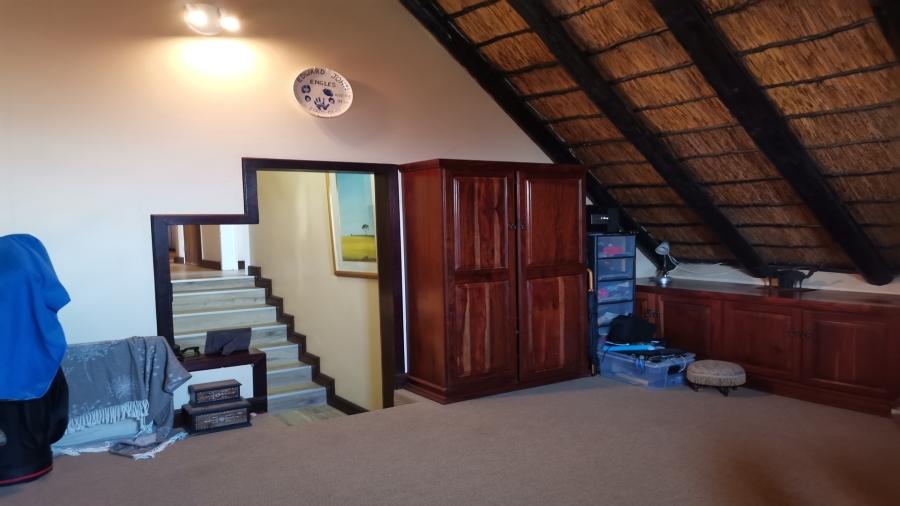 4 Bedroom Property for Sale in Van Der Hoff Park North West